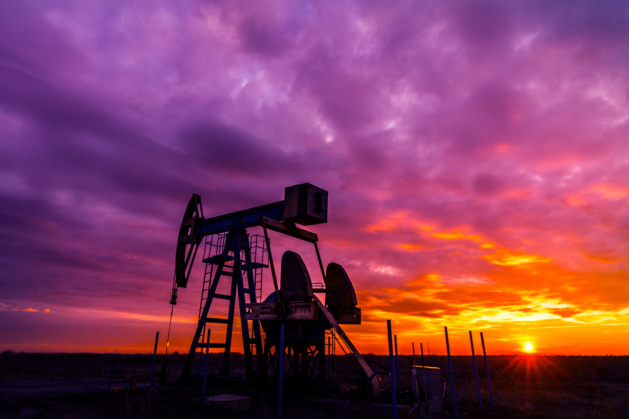 Ventajas y desventajas de invertir en petróleo